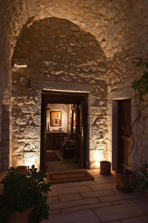 Mavromichalai 호텔 Liménion 외부 사진